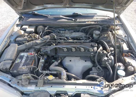 1994 Honda Accord Ex z USA, uszkodzony, nr VIN JHMCD5669RC108685